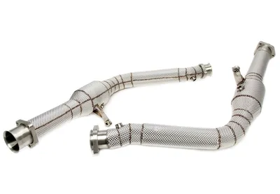Tubería con escudo térmico y convertidor catalítico Mercedes Benz